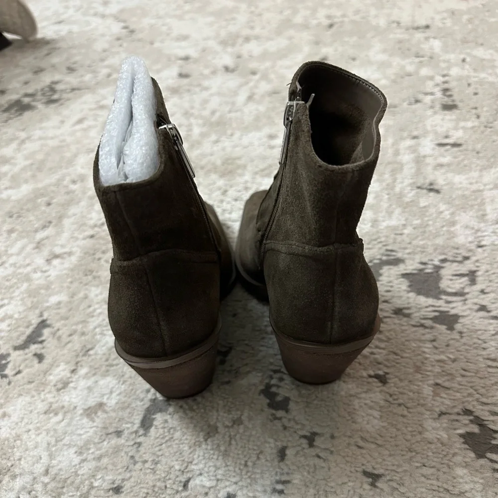 Vince Camuto vince camuto